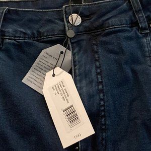 NWT Universal Standard Curvy Super High Rise Straight Leg Jeans 12 Indigo Ink